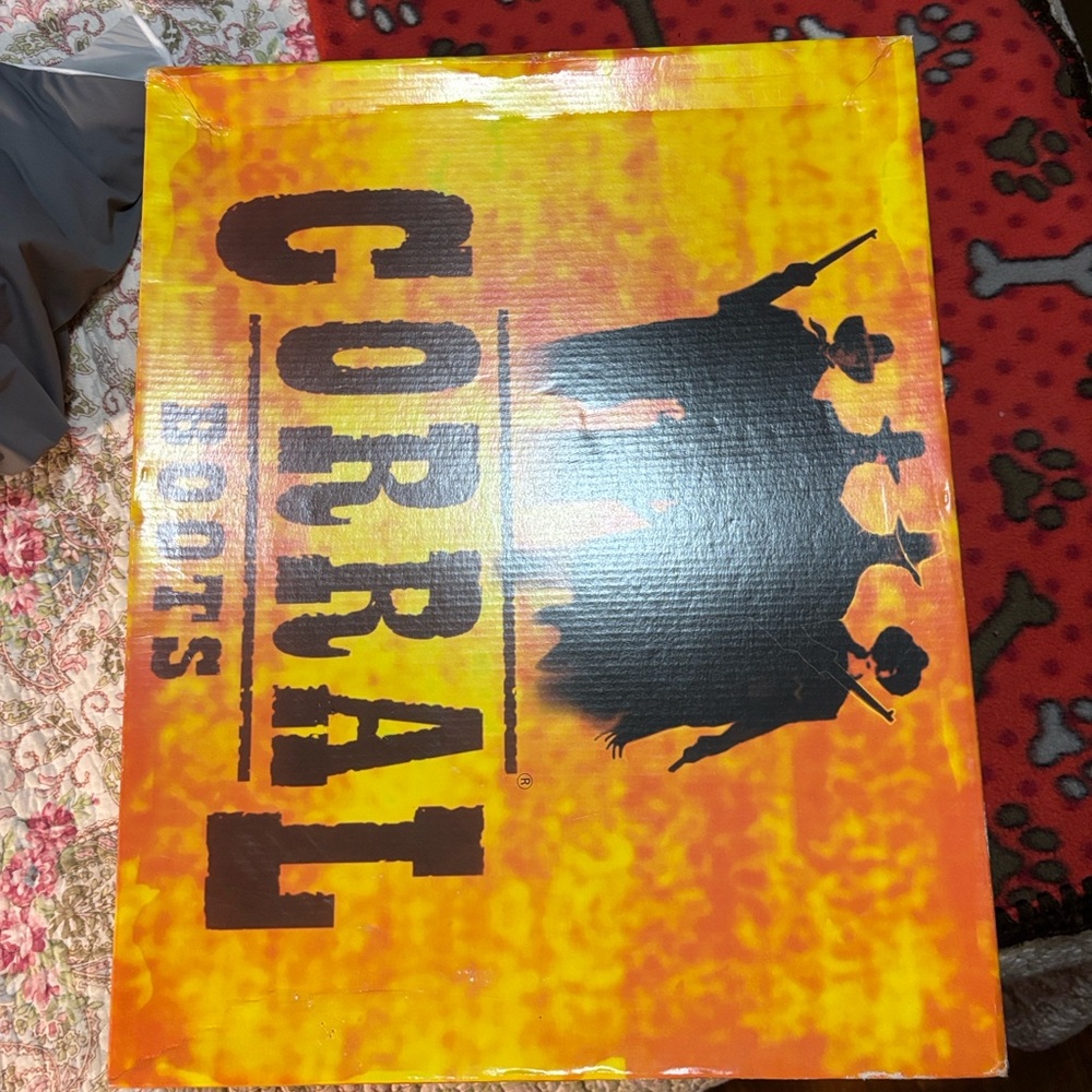 Corral Women's Turquoise Embroidery and Studs Heeled Boots - Picture 11 of 11